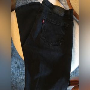 Black Levi’s 511 33x32